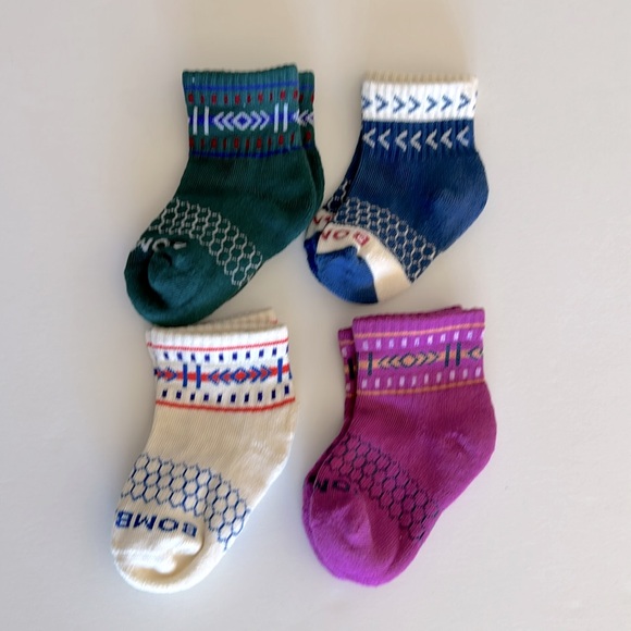 Bombas New 4 pair Toddlers Socks Green Blue White Magenta Pink Unisex - Picture 3 of 3